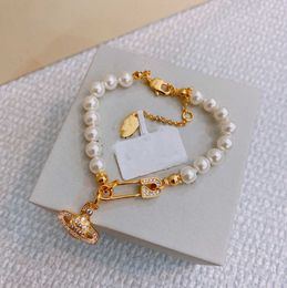 Pulseras con dijes Diseñador Carta Vivian Gargantillas Mujeres de lujo Joyería de moda Pulsera de perlas de metal cjeweler Westwood Motion actual 95ess