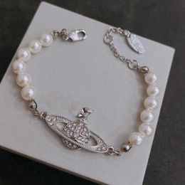 Bracelets de charme Designer Lettre Vivian Sautoirs De Luxe Femmes Bijoux De Mode En Métal Perle Bracelet cjeweler Westwood Motion curren