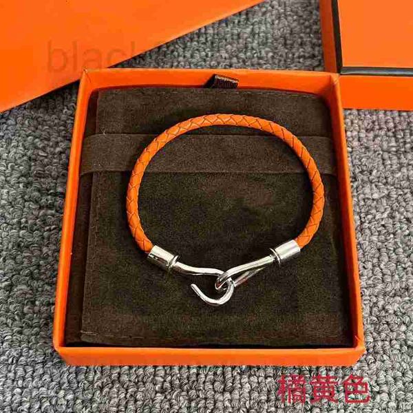 Bracelets de charme Designer Luxe Instagram Mode haut de gamme Nouveau Bracelet en cuir avec hameçon Couple Même style pour hommes et femmes HI36