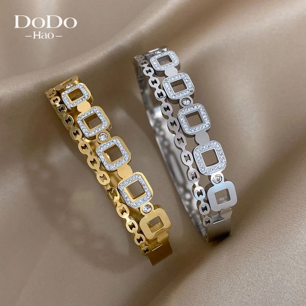 Charme Bracelets DODOHAO à la mode creux carré strass en acier inoxydable Bracelets Bracelets pour femme charme Chic géométrique cristal Bracelets 231120