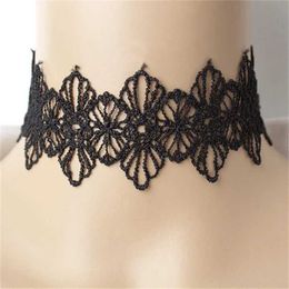Pulseras de encanto Fashion Black/White Lace Tattoo Collar de gargantilla para mujeres Elegante Black Hollow Flower Joya Gothic Jewelry Collar
