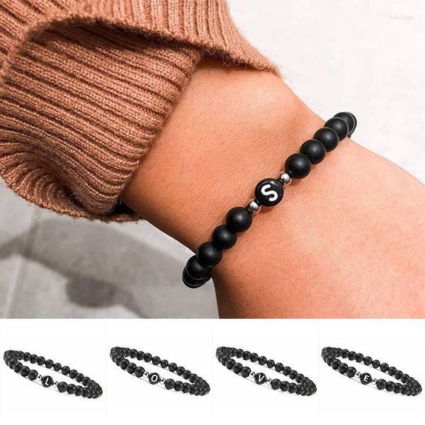 Pulseras de encanto Pulsera de moda 6 mm Letra inicial Piedra de lava para hombres Mujeres Chica Smooth Black Bead