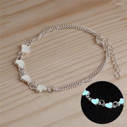 Bracelets de charme Mode Bracelet coeur fluorescent pour femmes filles mignon lueur dans le noir cadeaux lumineux ami fille 2023