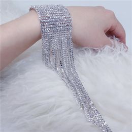 Bedelarmbanden mode volledige armband hand sieraden bruids glanzende lange tassel kristallen armbanden armbanden bruiloft sieraden 230425