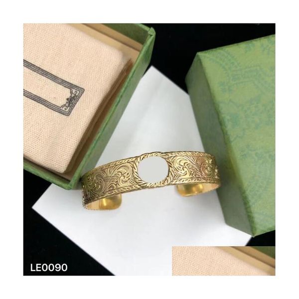 Pulseras con dijes Moda Pulsera de oro Brazalete Mujeres Hombres Brazalete Acero inoxidable Letra clásica Brazaletes Joyería Alta calidad Ajustable D DH84M