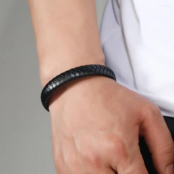 Bracelets de charme Bijoux de mode Simple Tissé Bracelet en cuir pour hommes Boucle magnétique Corde PU Polyvalent