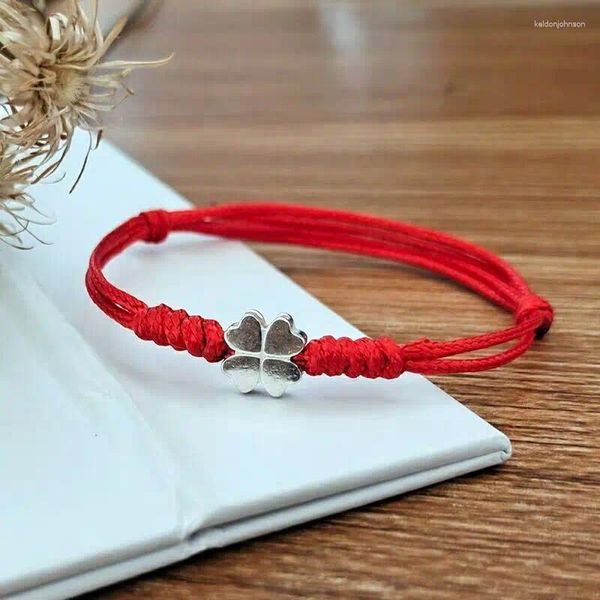 Bracelets de charme Bracelet pour femmes de mode trèfle chanceux corde rouge tissé bracelet à la main fil chaîne pour filles soeurs