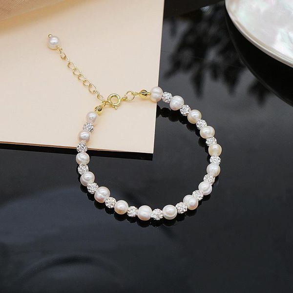 Bracelets de charme Bracelet de perles d'eau douce à la main à la mode avec cristal pour femmes pure qualité supérieure bijoux de mode idée cadeaux