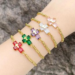 Bracelets de charme Flola Small Green Crystal Cross for Women Copper Gold Pleads Chain Ajustement des bijoux CZ Ajustement BRTF78