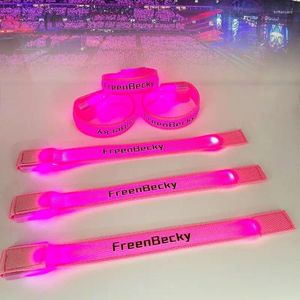 Bedelarmbanden Freenbecky Armband Roze Concertondersteuning LED Lichtgevende polsband Fans