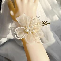 Bracelets de charme Filles Bridesmaid poignet Corsage Bridal Prom Party Boutonniere Satin Rose Pearl Bracelet Tissu à la main Fleurs
