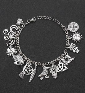 Bracelets de charme Bracelet Halloween Rich Pendentl Star Moon Horror Spider Magic Broom Punk Christmas Women039s Jewelry3769005