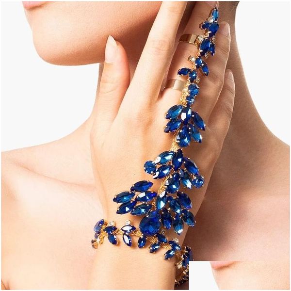 Bracelets de charme à la main fleur bleue bague de doigt bijoux de main pour les femmes bracelet en cristal bracelets cadeau livraison directe Dhxpb