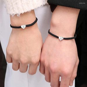 Bracelets de charme Coeur Lettre initiale A-Z Réglable Corde noire tressée Femmes Hommes Bijoux minimalistes faits à la main pour couple