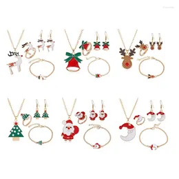 Bracelets de charme haute quantité European et American Christmas Series Drop Oil Old Man Elk Bell Ored Moles Collier Bracelet Anneau