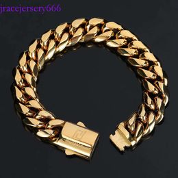 Braceletas Charm Hop Hop Joyas de roca Nombre personalizado Gold Gold Miami Cuban Link Chain Bracelet de acero inoxidable para hombres 230325