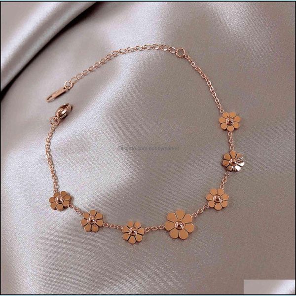 Charme Bracelets Bijoux Version Coréenne Petit Frais Sept Fleurs Daisy Bracelet Cheville Femmes Mode Titane Acier 18K Or Rose Fleur Han