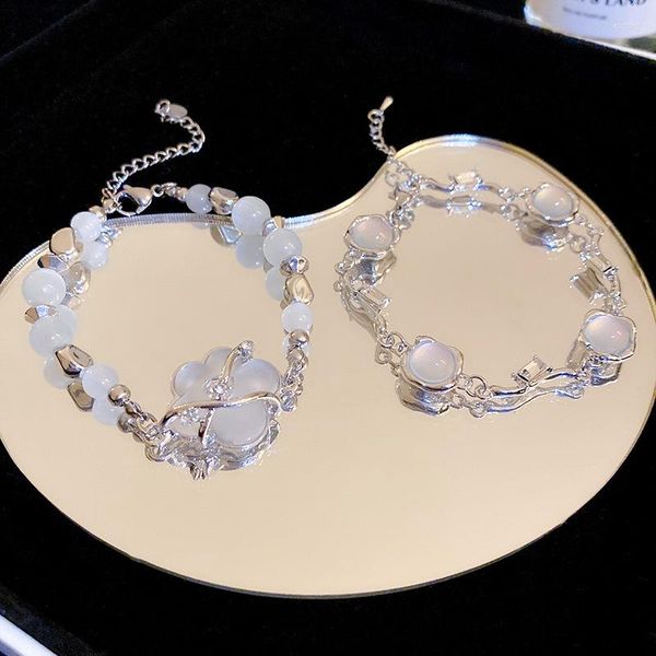 Bracelets de charme Mode coréenne Résine Fleur Opal Moonstone Bracelet pour Femmes Fille Luxe Doux Main Bijoux Tendance Goth Déclaration En Gros
