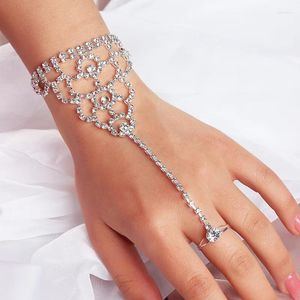Charmearmbanden Luxe glanzende kunstmatige strassarmband Ring Handrugketting Dames Elegante klauw Eén temperamentvinger