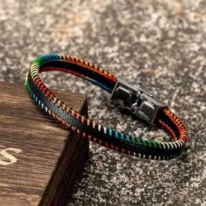 Bracelets de charme Mkendn Fashion Bracelets en cuir fait à la main pour hommes Femmes Rainbow Brandle en acier inoxydable Brangle personnalisé Y240510