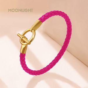 Bracelets à breloques MOONLIGHT Mode féminine Or OT Lock Bracelet en cuir tricoté Classique Designer Bracelet pour hommes Accessoires de mode 230406