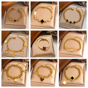 Bedelarmbanden Nieuwste stijl Designer Armbanden 4/Klavertje Vier Sieraden Armbanden 18K Gouden Bangle Armbanden Voor Vrouwen Ketting Elegante Sieraden Cadeau geen doos