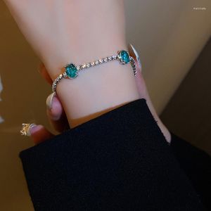 Bracelets porte-bonheur tennis ovale pour femmes couleur argent coréen glacé bleu Zircon chaîne à la main bracelet bijoux ami cadeau en gros