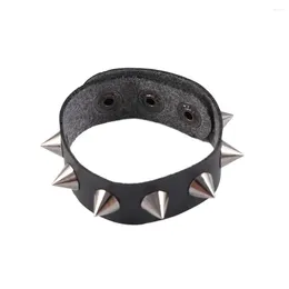 Bedelarmbanden Puntig Rock Punk Unisex Gothic Legering Eén rij polsbandje Sieraden PU lederen armbanden Klinknagel