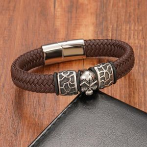 Pulseras con dijes Estilo retro Calavera Pulsera de cuero tejida para hombres Cierre magnético de acero inoxidable Brazaletes de joyería de moda GiftCharm