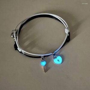 Bracelets de charme Sansango 2pcs / Set Clé Lumineuse Serrure Couple Bracelet Ensemble Pour Femmes Hommes Cire Corde Réglable Ami Bijoux