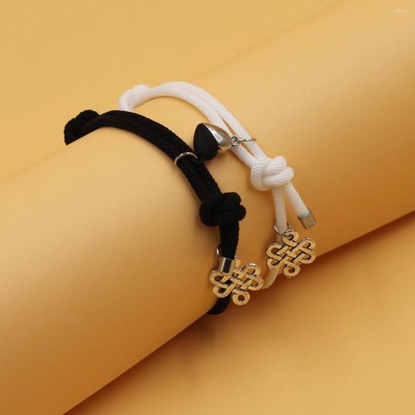 Bracelets de charme ensemble de coeur magnétique couple chinois noue noue pendentif tresse corde bracelet amis amateurs de bijoux anniversaire
