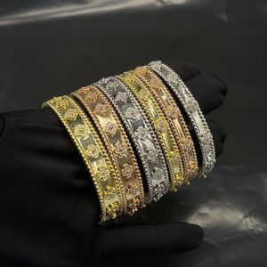 Bedelarmbanden Kenmerkende armband Klavertje vier Ster caleidoscoop driekleurige gouden armband voor dames Meisjes Valentijnsdag sieraden Hoge kwaliteit