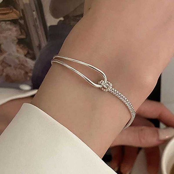 Bracelets porte-bonheur couleur argent Bracelet pour femmes nouvelle tendance Vintage créatif creux doux noeud bijoux cadeaux d'anniversaire Z0612