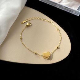 Bracelets de charme Small Small Bead Gold Color Coeur pour femmes Bracelet à main en acier inoxydable