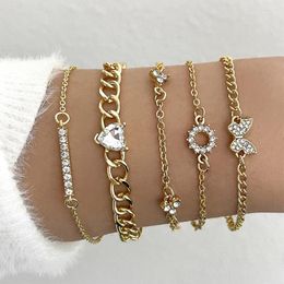 Bracelets de charme Sindlan 5pcs Kpop Crystal Butterfly Chaîne de couleur or pour femmes Y2k Coeur Géométrique Ensemble Bijoux De Mode Cadeau Pulseras