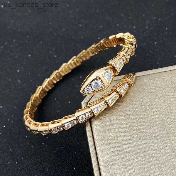 Bracelets de charme Snake Diamond New Bracelets Brangle Lettre B Titanium Steel Designer Femmes Men de luxe Cadeaux juifs Femme Gold en gros Not Fade240408