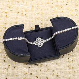 Bedelarmbanden top merk jubileum geschenken sieraden voor dames lotus bloemen armbanden geluk klaver ontwerp bruiloftsfeest sneeuwvlok