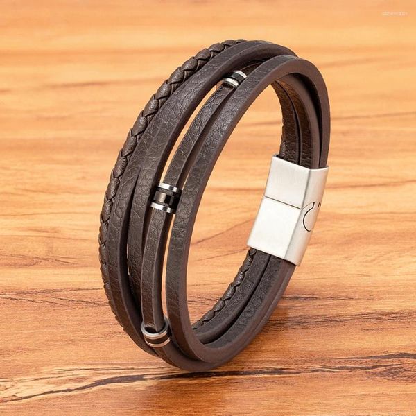 Bracelets de charme Tyo à la mode marron / bleu / noir bracelet multicouche en cuir accessoires en acier inoxydable hommes bracelet cadeau d'anniversaire en gros