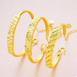 Bracelets porte-bonheur VAMOOSY ethnique couleur or grands bracelets larges ouverts pour femmes Vintage bijoux creux accessoires