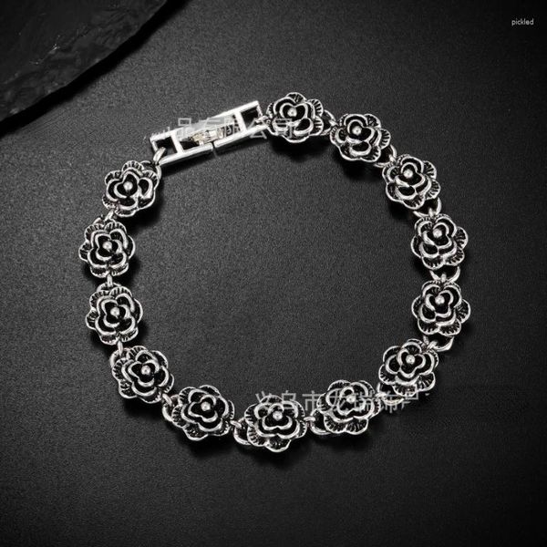 Pulseras de encanto Vintage Color Plata Color Rosa Pulsera de aleación para mujeres Niñas 2023 Moda Luz Temperamento de lujo Versátil Flor Joyería de mano