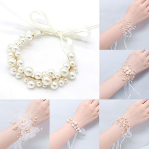 Charme Bracelets Blanc Dentelle Poignet Corsage Demoiselle D'honneur Perle Main Fleur Bracelet Artificielle Mariée Fleurs Pour Mariage Danse Partie Décor