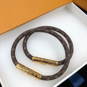 Bracelets de charme avec boîte femmes hommes en cuir Brcelets marron vieille fleur lettre amant bracelet à breloques bracelet couleur or bijoux accessoires 17/19 CM Option