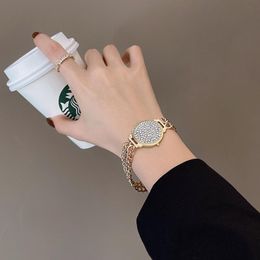 Bedelarmbanden dames armband elegante klassieke kristal manchet armbanden kpop mode trendy metalen horloge voor paty sieraden accessoiresscharm