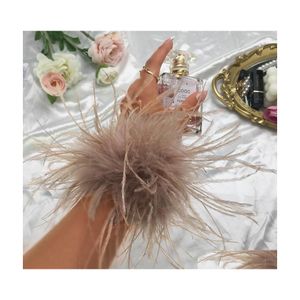 Bracelets de charme Femmes Plume Bracelet Poignets Wrap En Acier Inoxydable Véritable Fourrure D'autruche Manchette 2022 Bande De Cheveux Élastique Double Couche Furcharm Dhns6