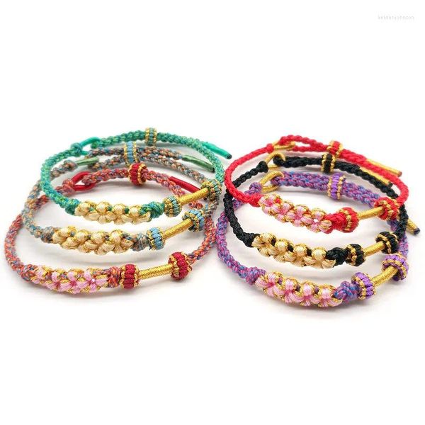 Pulseras con dijes Moda para mujer Exquisita Pulsera de flores de melocotón tejida a mano Hilo de algodón rojo Accesorio de cuerda de bendición romántica simple