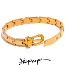 Braceletas Charm yhpup Cadena de textura de acero inoxidable 3 colores Brazalete cubano Hombres Mujeres Muñecas de alta calidad de muñeca impermeable de metal Joyería 230816