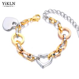 Charmarmbanden yikln roestvrij staal drie goudkleur hart mode geometrische ketting link armband sieraden voor vrouwen YB23033 230814