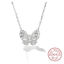 Charme Butterfly Simulate Diamond Pendant Real 925 STERLING SILP PARTER PENDANT PENDANTS Collier pour femmes bijoux Girl Gift