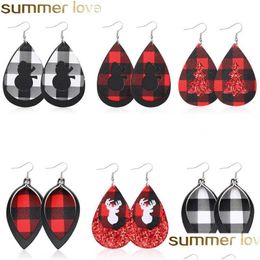 Charm Christmas Tree PU Leather Earring Red Plaid Pailles Lattice Water Drop Deer Head Ear sieraden voor vrouwen Levering oorbellen Dh5uzz