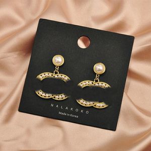 Charme Classic Gold Staled Style Perle Stud Oread Orets Letter Pendants Designer Bringer Bijoux High Quality For Women Gifts S Sier Needle Y240429